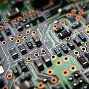 深圳風華貼片電容代理商：貼片電容1.5uf可以用2uf替代嗎？